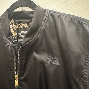 The North Face
Womens Black Aviator Bomber Jacket Rare inner layer design. Rare.